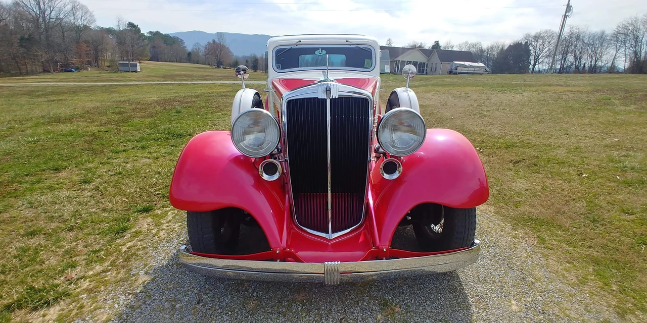 1933 Hupmobile - Image 2 of 13