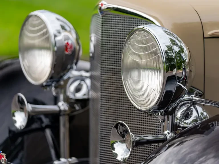 1933 LaSalle - Image 22 of 31