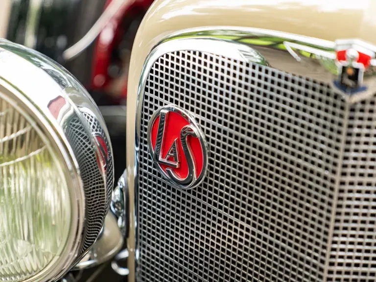 1933 LaSalle - Image 31 of 31