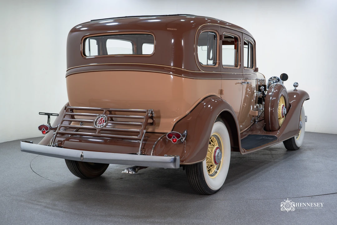 1933 LaSalle - Image 16 of 31