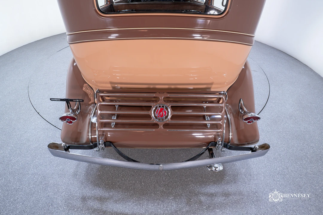 1933 LaSalle - Image 22 of 31