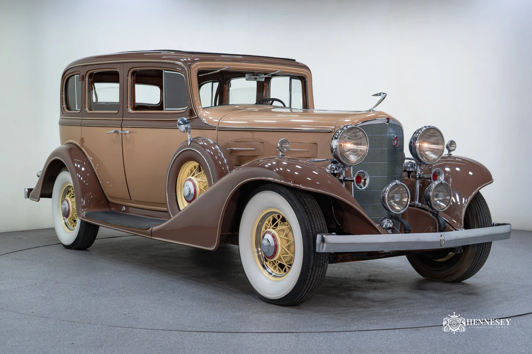 1933 LaSalle - Image 6 of 31