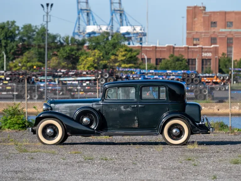1933 LaSalle - Image 6 of 31