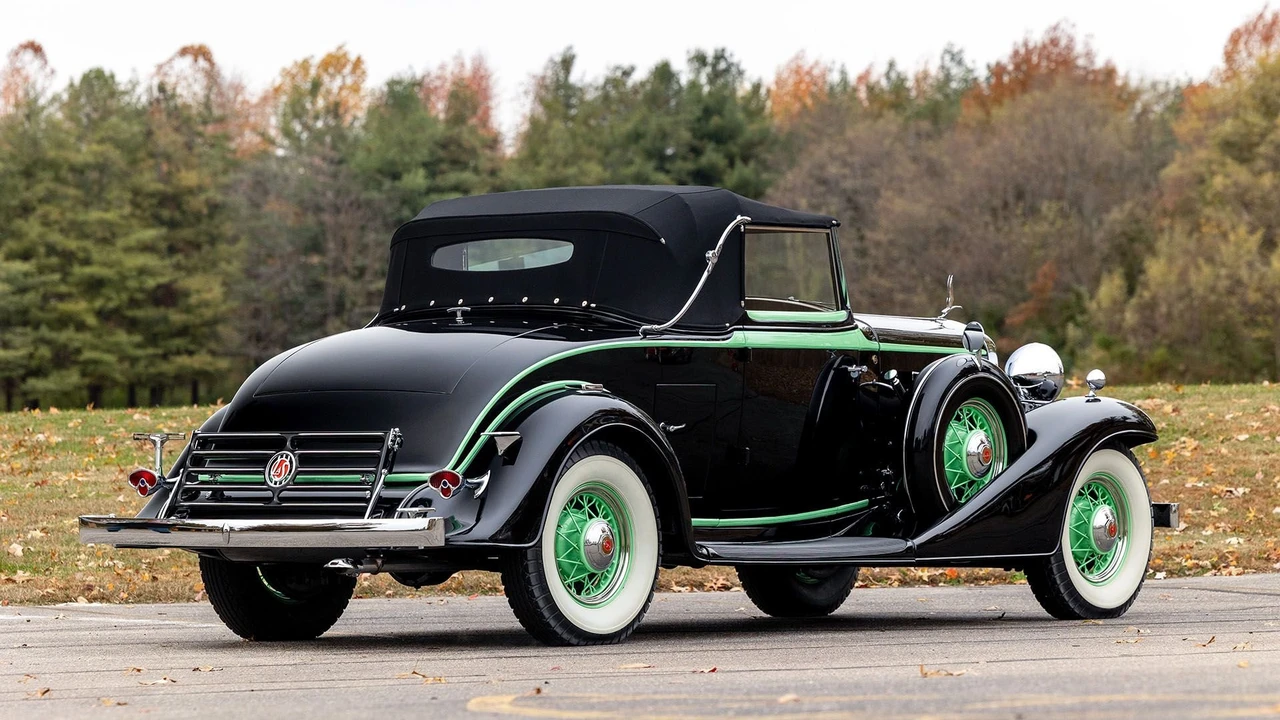 1933 LaSalle - Image 3 of 31