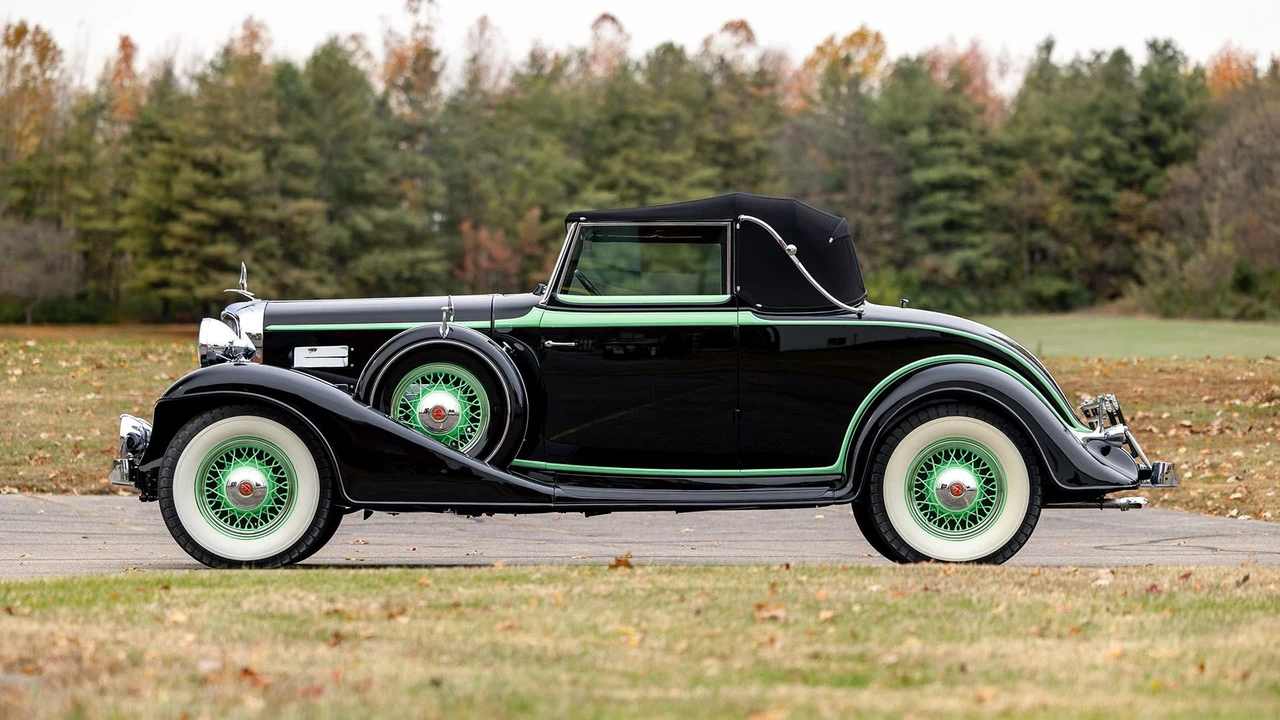 1933 LaSalle - Image 5 of 31