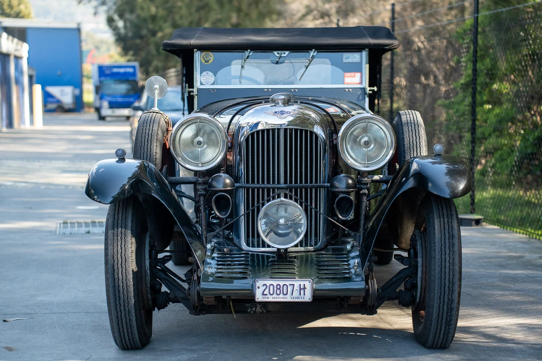 1933 Lagonda - Image 2 of 31