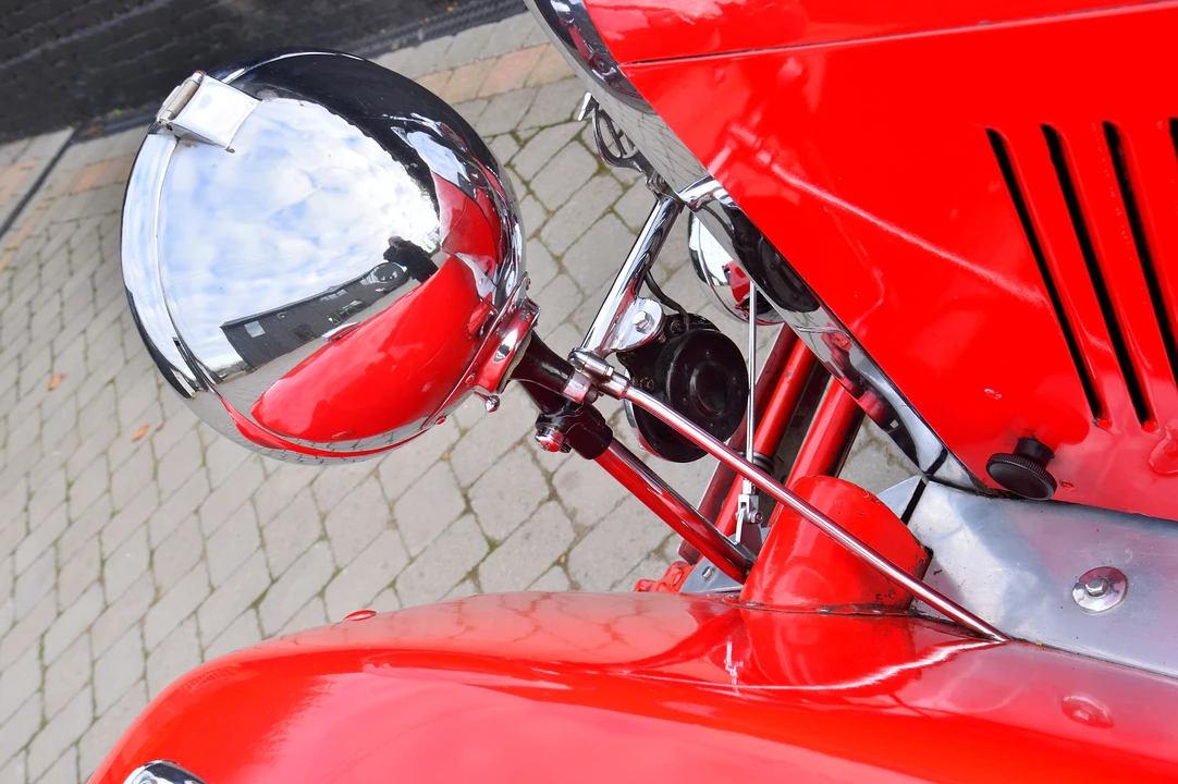 1933 Lagonda - Image 30 of 31