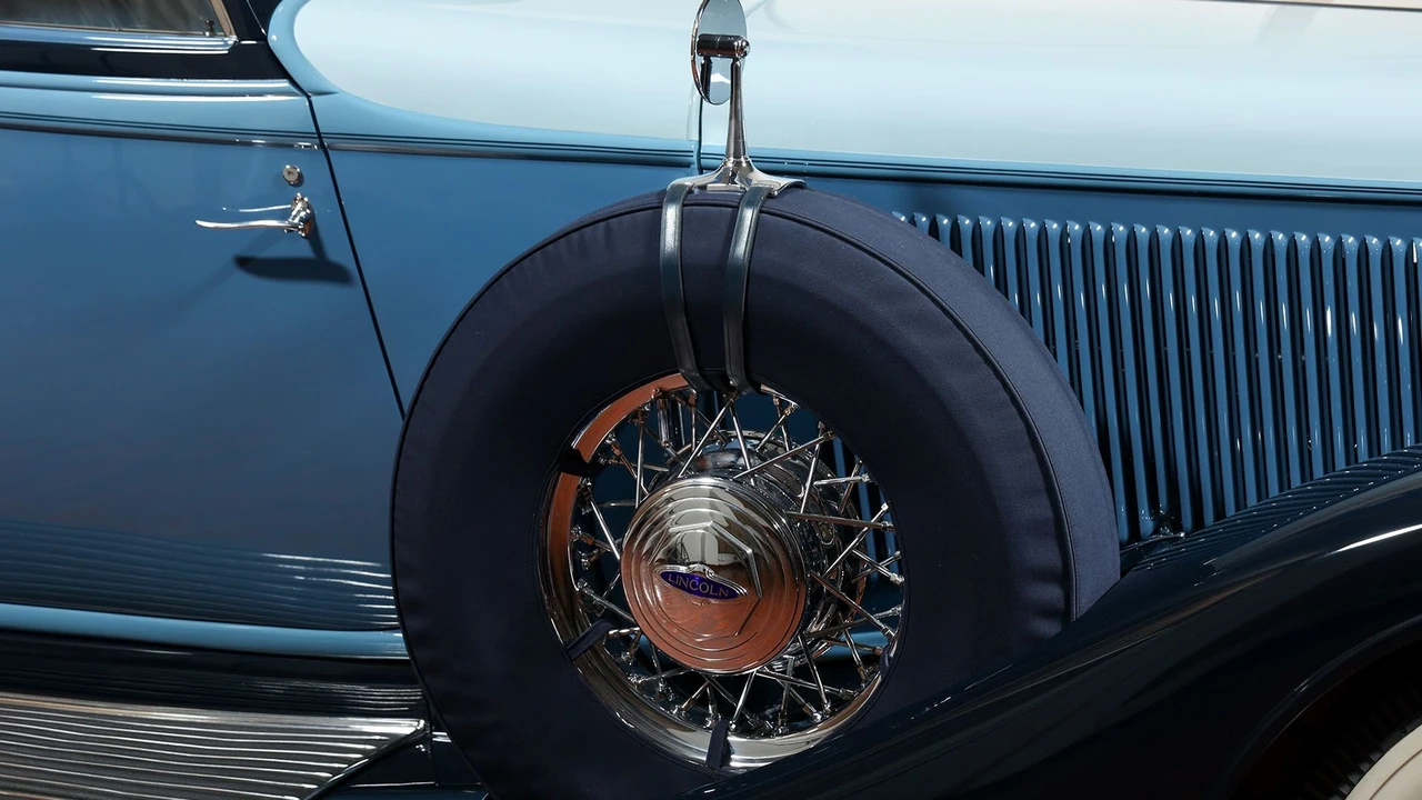 1933 Lincoln - Image 18 of 31