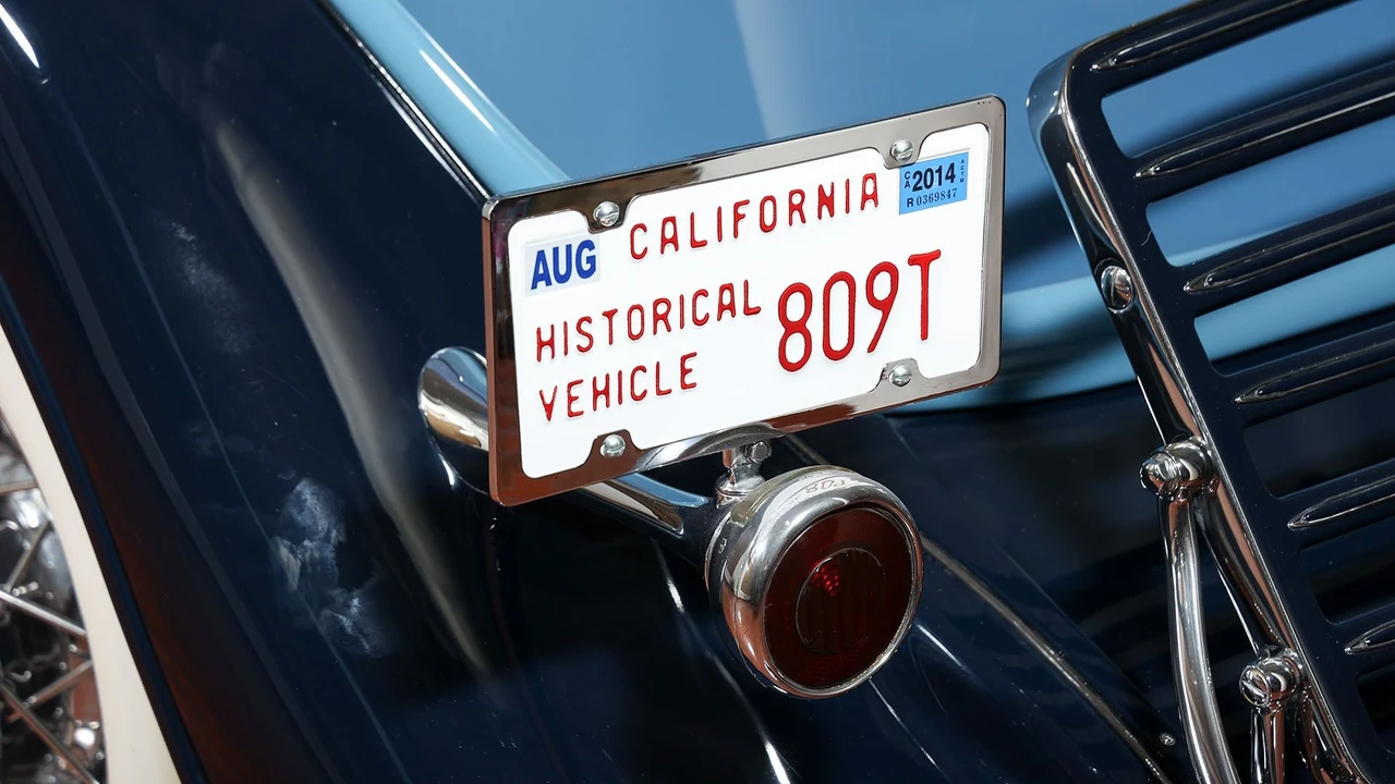 1933 Lincoln - Image 31 of 31