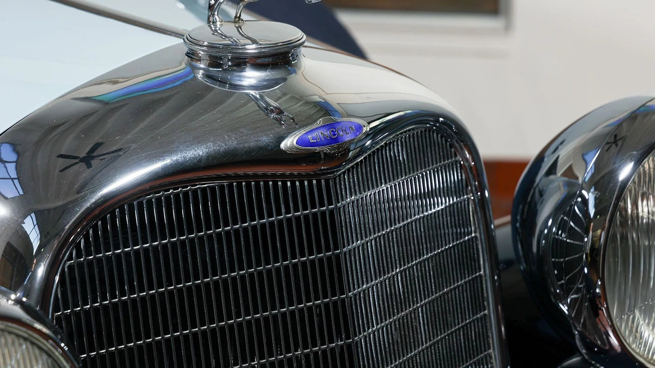 1933 Lincoln - Image 11 of 31