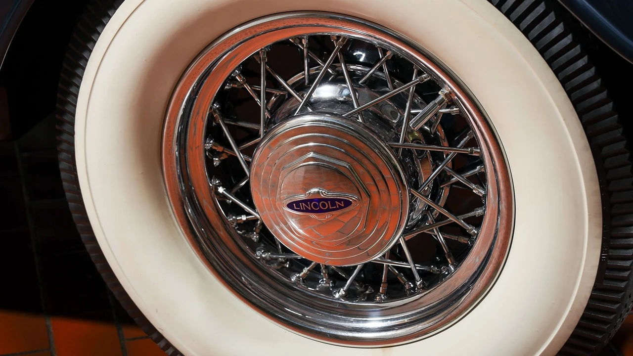 1933 Lincoln - Image 22 of 31