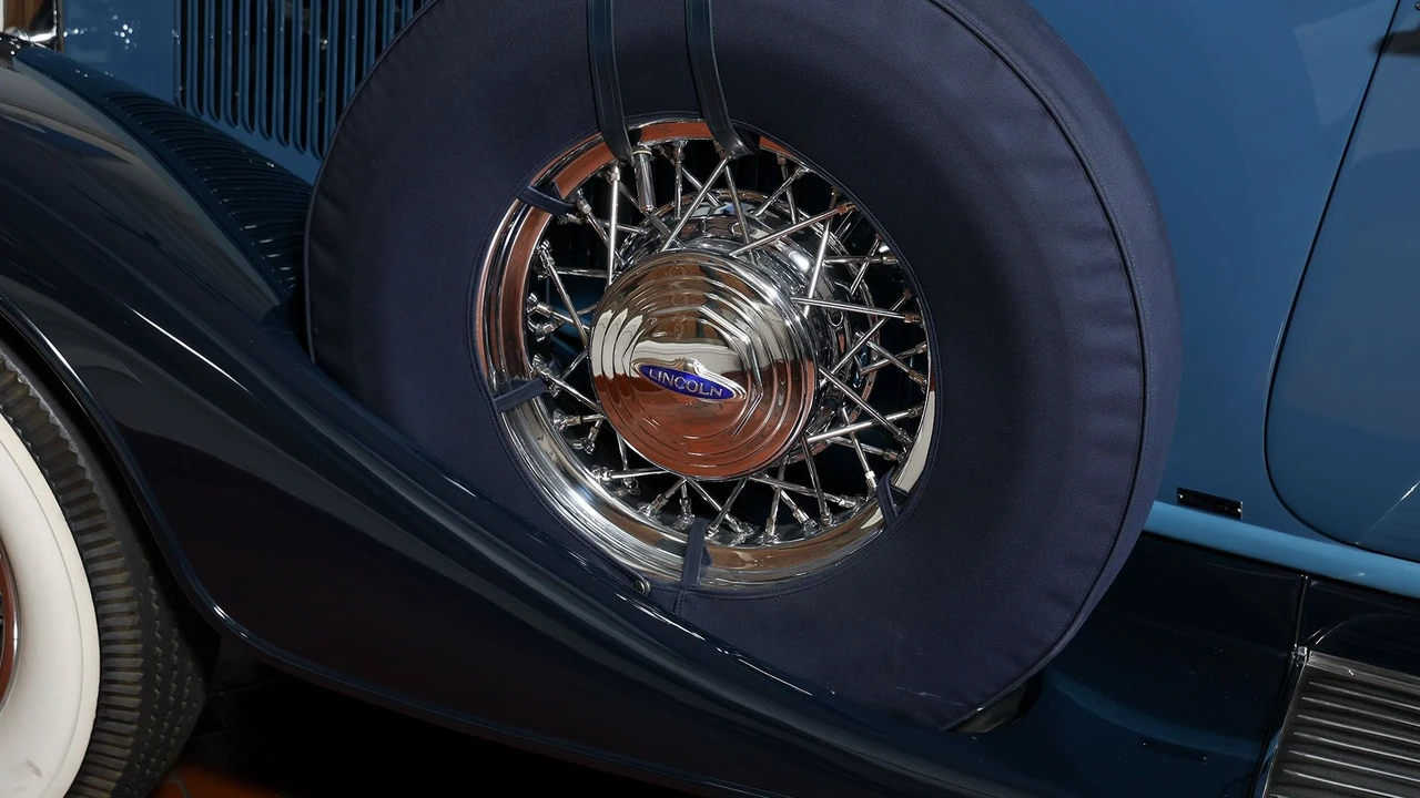 1933 Lincoln - Image 15 of 31
