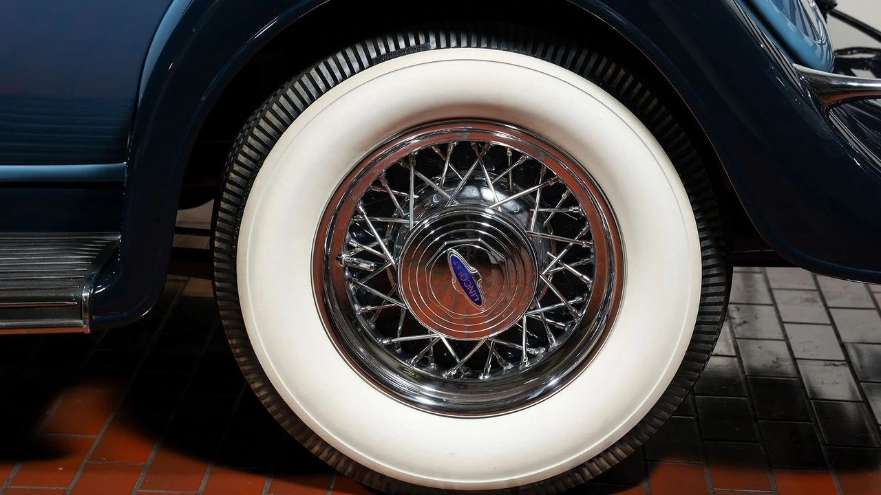 1933 Lincoln - Image 29 of 31