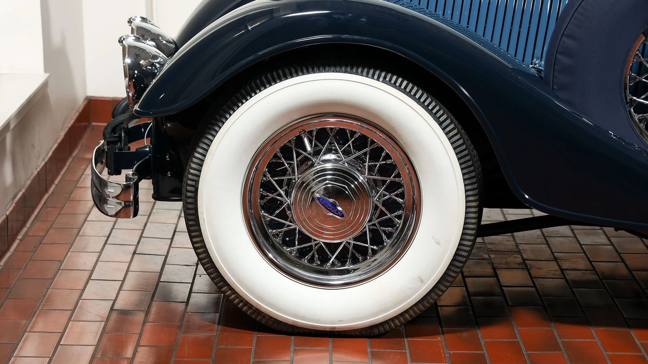 1933 Lincoln - Image 25 of 31