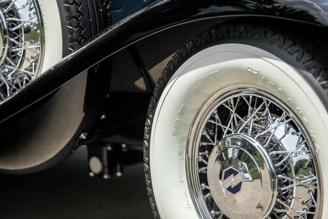 1933 Marmon - Image 17 of 31