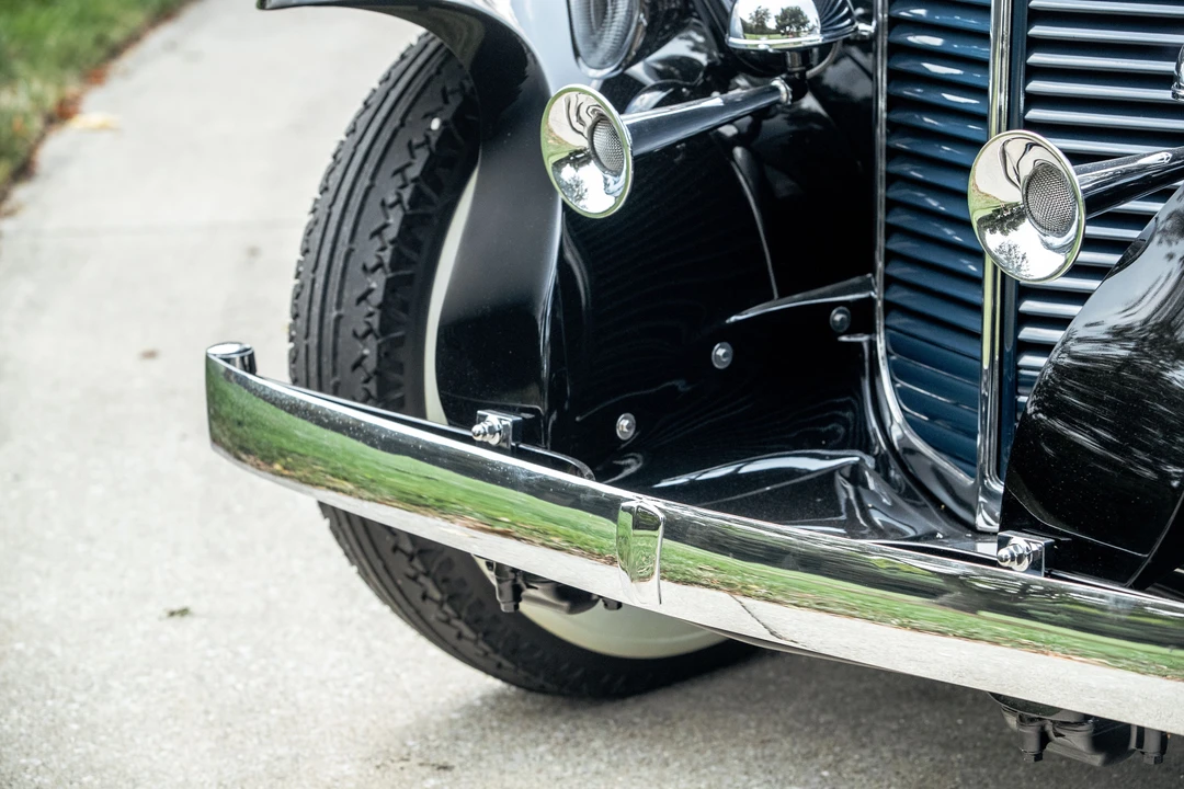 1933 Marmon - Image 30 of 31