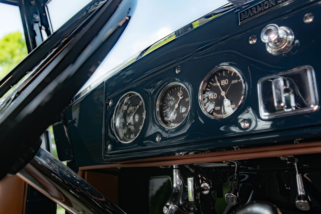 1933 Marmon - Image 2 of 31