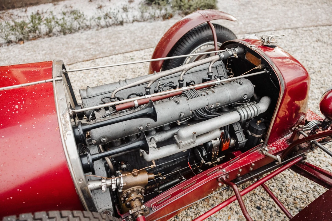 1933 Ferrari 550 Maranello - Image 28 of 31