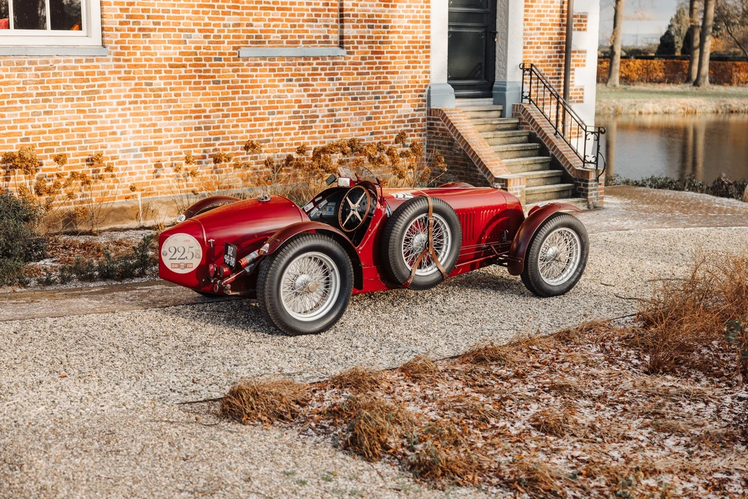 1933 Ferrari 550 Maranello - Image 5 of 31