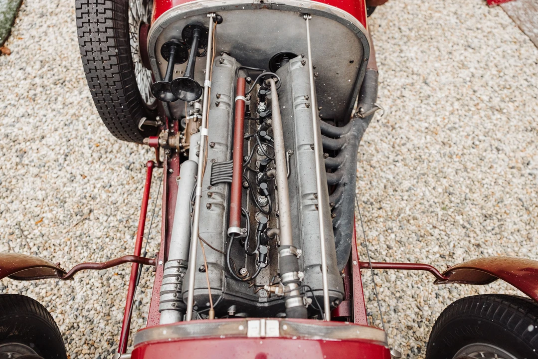 1933 Ferrari 550 Maranello - Image 30 of 31