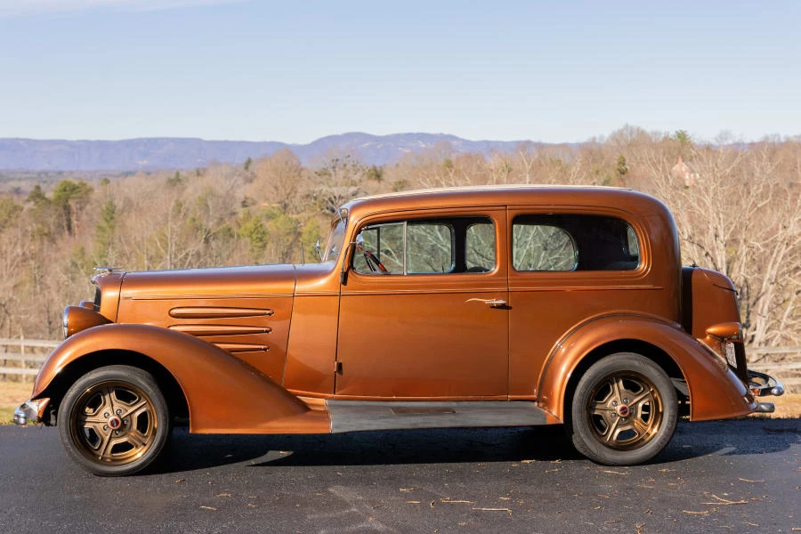 1933 Oldsmobile F-Series - Image 2 of 31