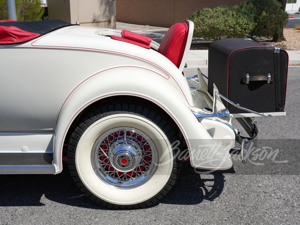 1933 Packard Eight - Image 11 of 31