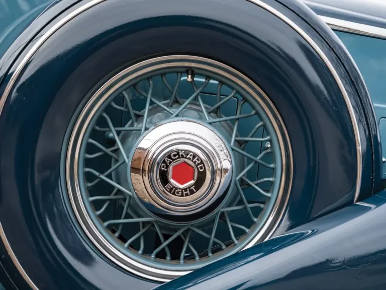 1933 Packard Eight - Image 17 of 24