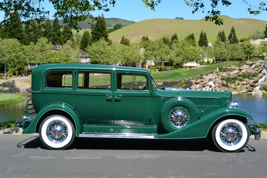 1933 Packard Eight - Image 2 of 31