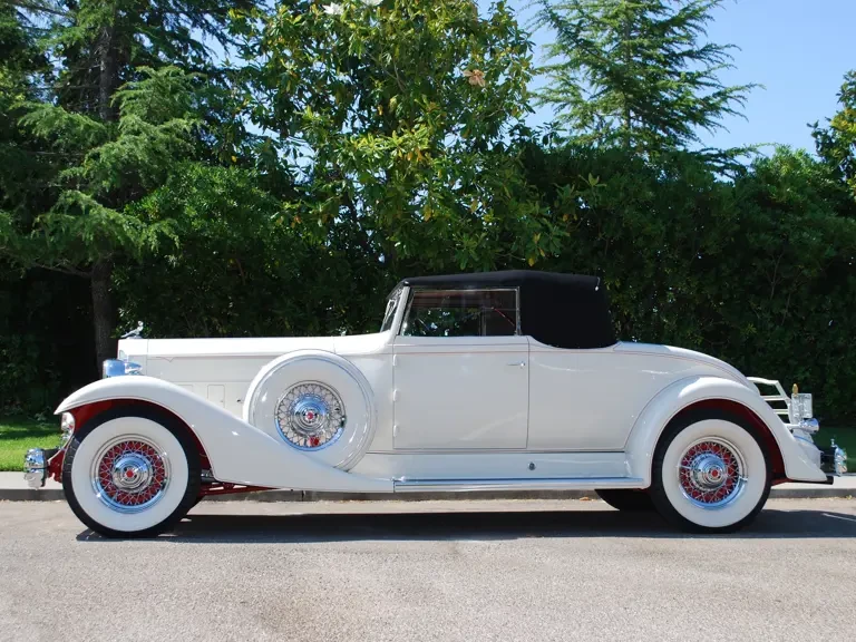 1933 Packard Eight - Image 6 of 24