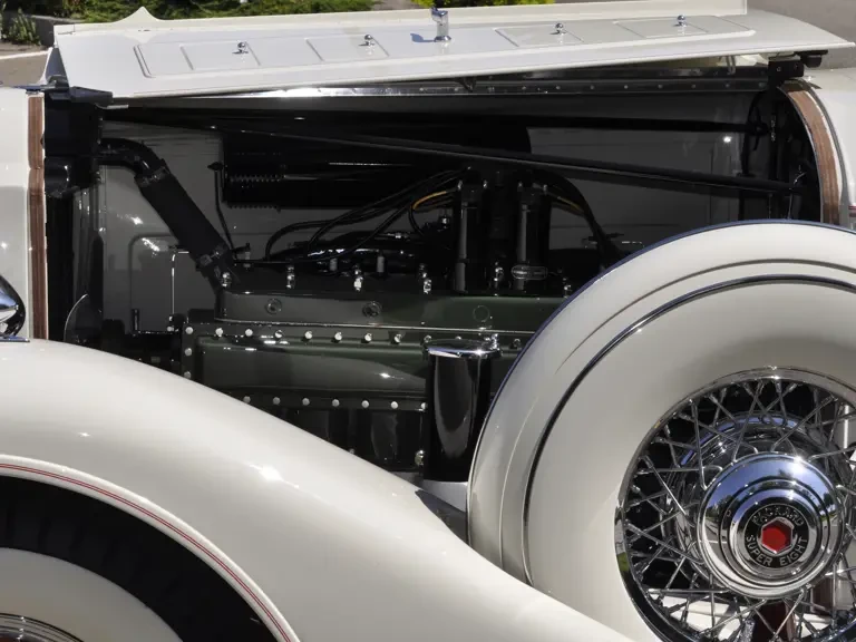 1933 Packard Eight - Image 15 of 24