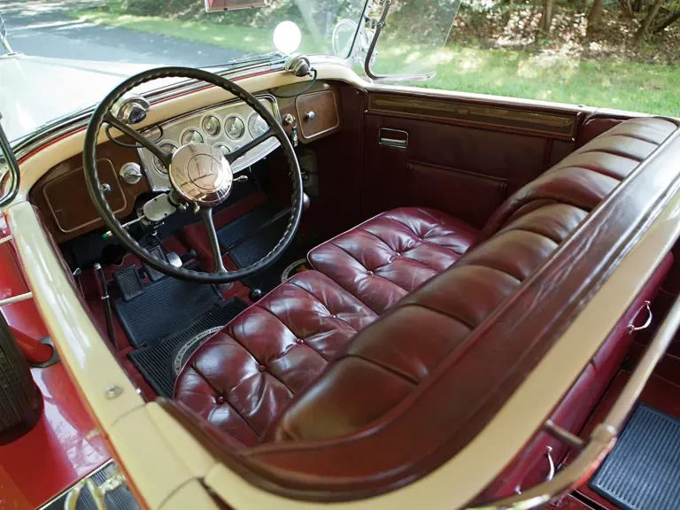 1933 Packard Eight - Image 13 of 25
