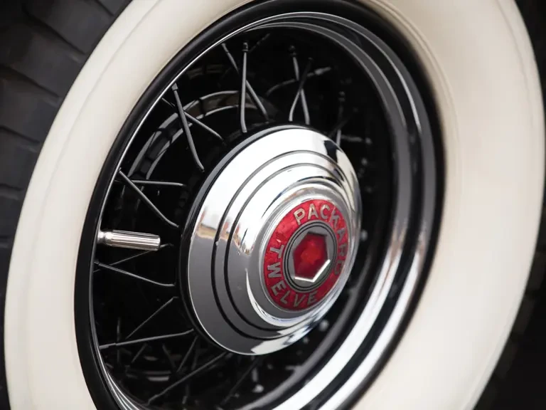 1933 Packard Twelve - Image 9 of 31