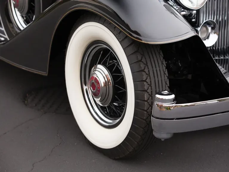 1933 Packard Twelve - Image 15 of 31