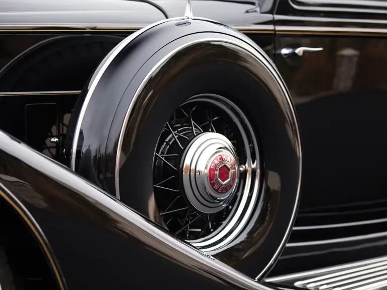 1933 Packard Twelve - Image 8 of 31