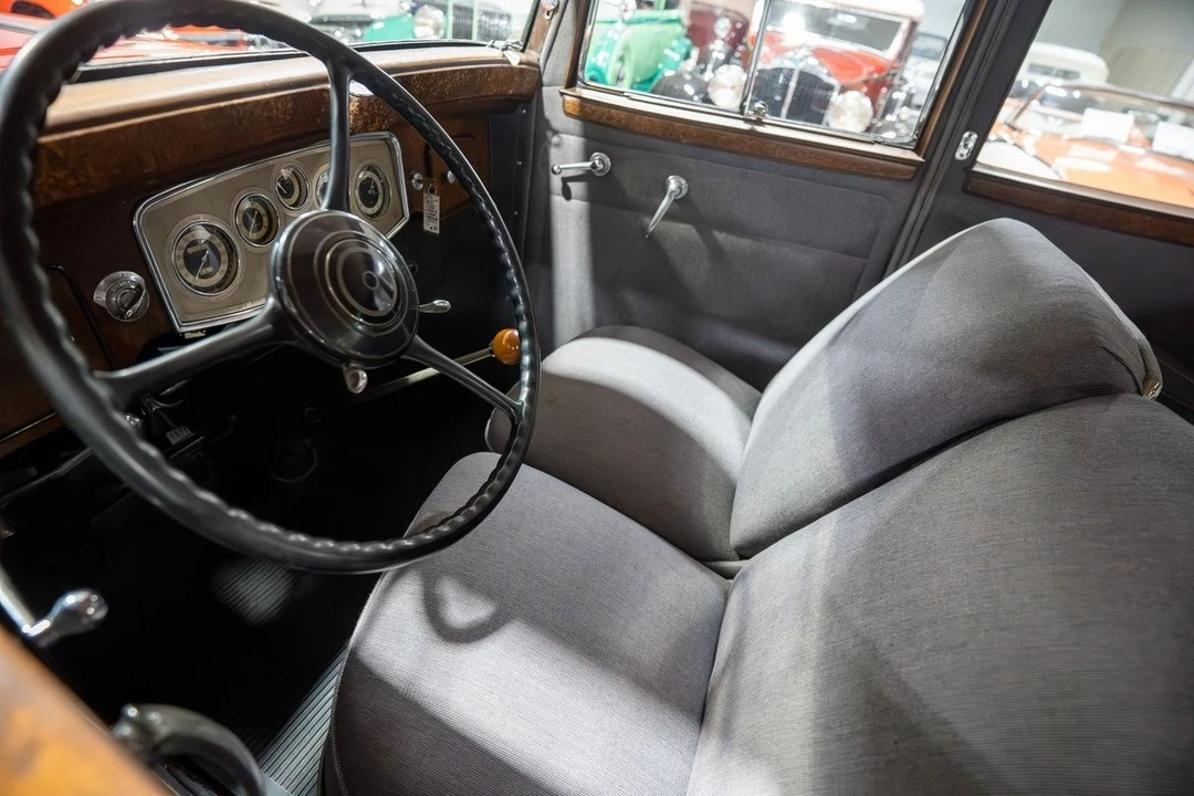 1933 Packard Eight - Image 2 of 21