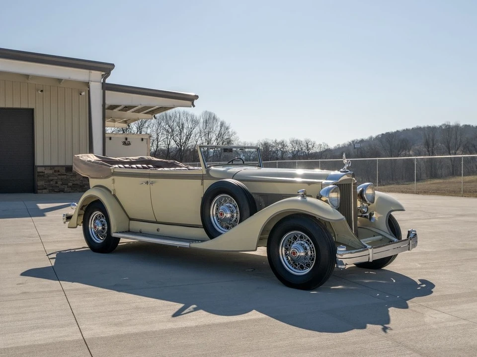1933 Packard - Image 7 of 31