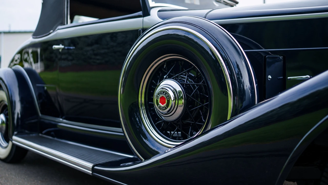 1933 Packard Eight - Image 31 of 31