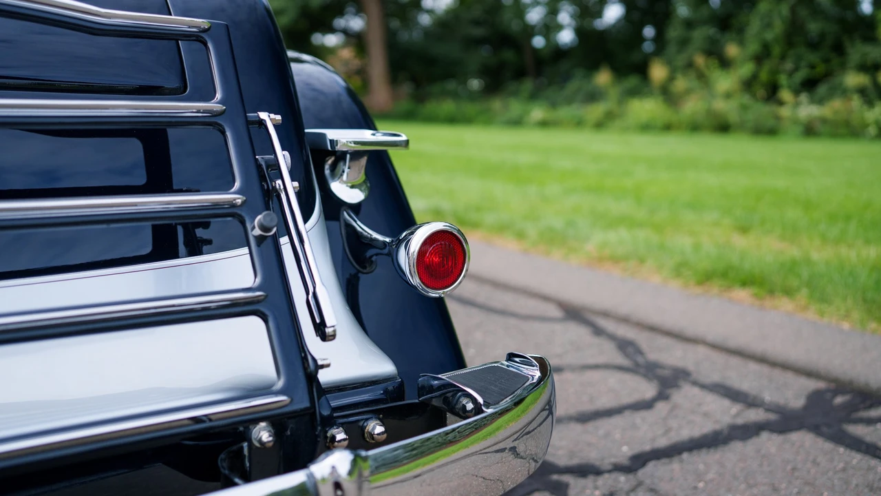 1933 Packard Eight - Image 28 of 31