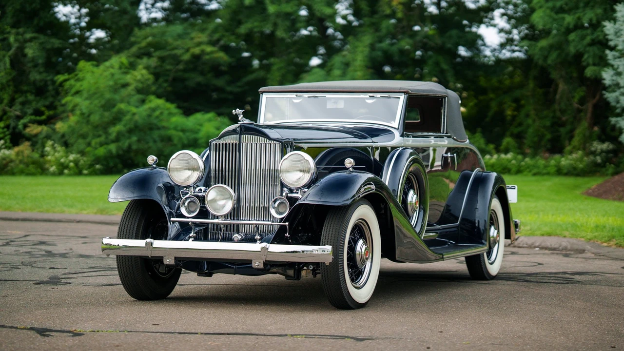 1933 Packard Eight - Image 11 of 31