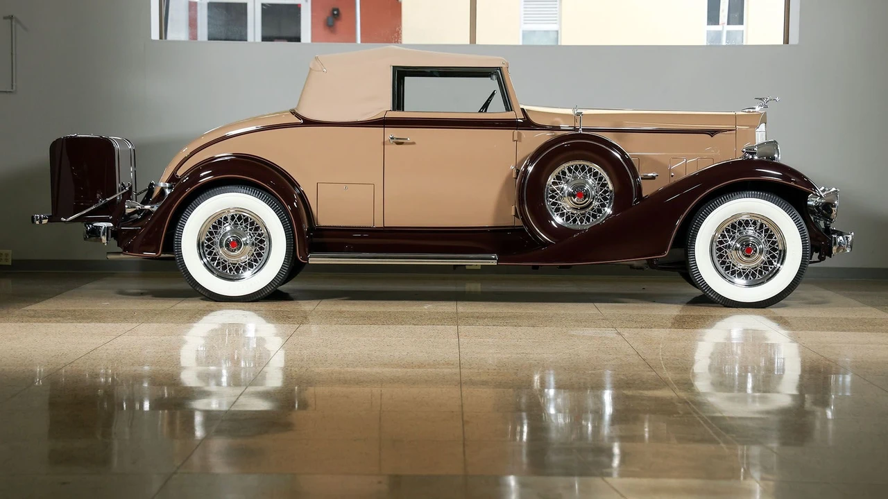 1933 Packard Eight - Image 3 of 31