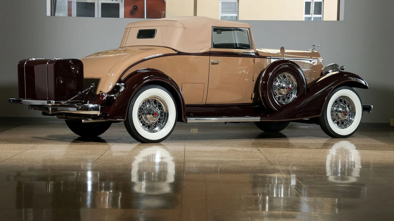 1933 Packard Eight - Image 4 of 31