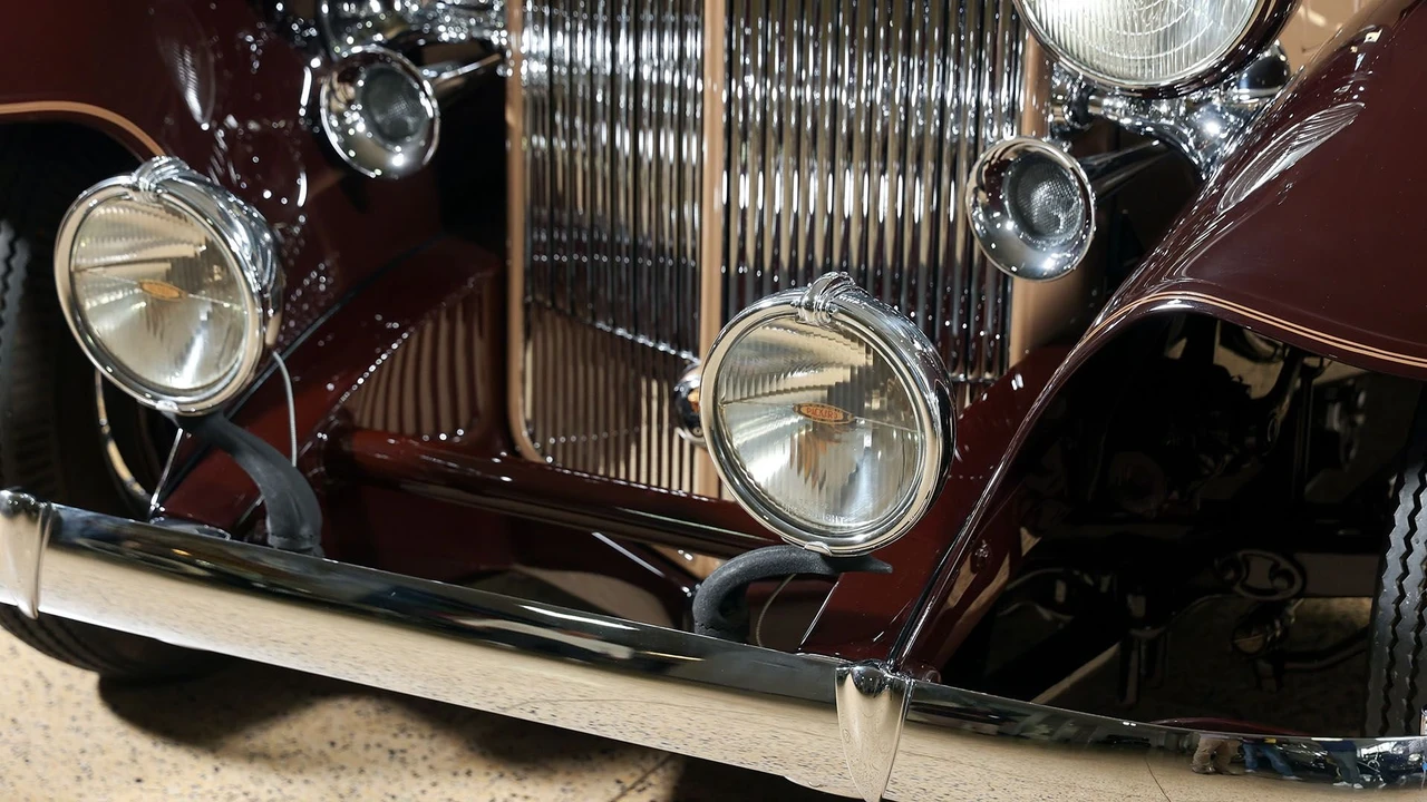 1933 Packard Eight - Image 9 of 31