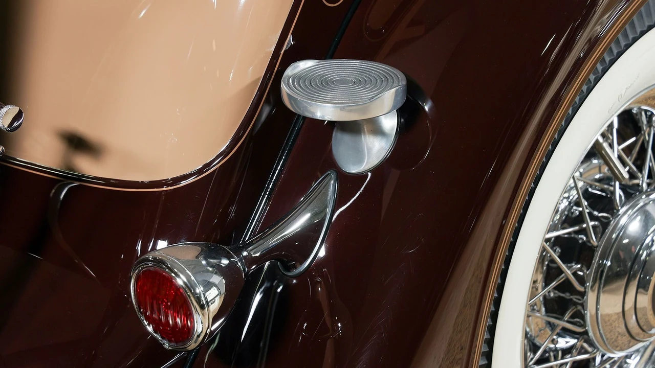 1933 Packard Eight - Image 31 of 31