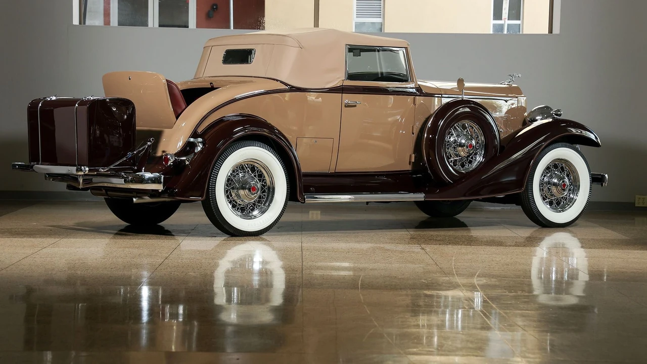 1933 Packard Eight - Image 6 of 31
