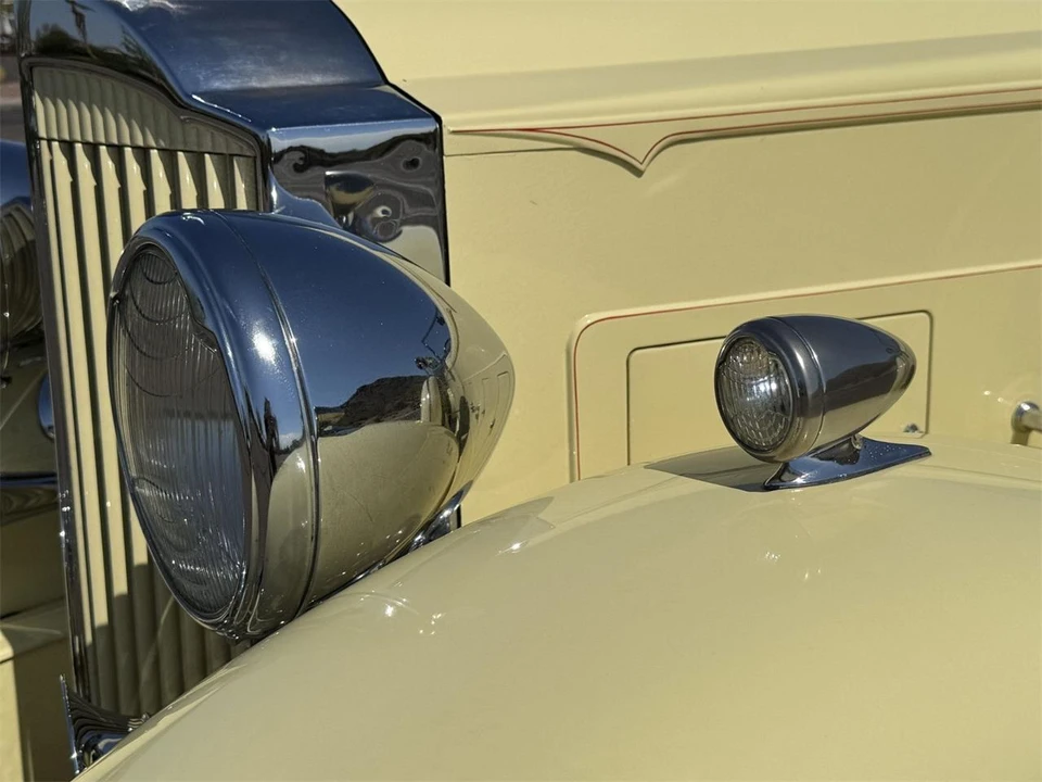 1933 Packard Eight - Image 15 of 31