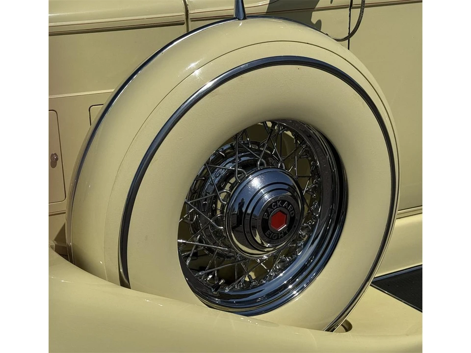 1933 Packard Eight - Image 18 of 31