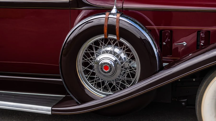1933 Packard Eight - Image 10 of 18