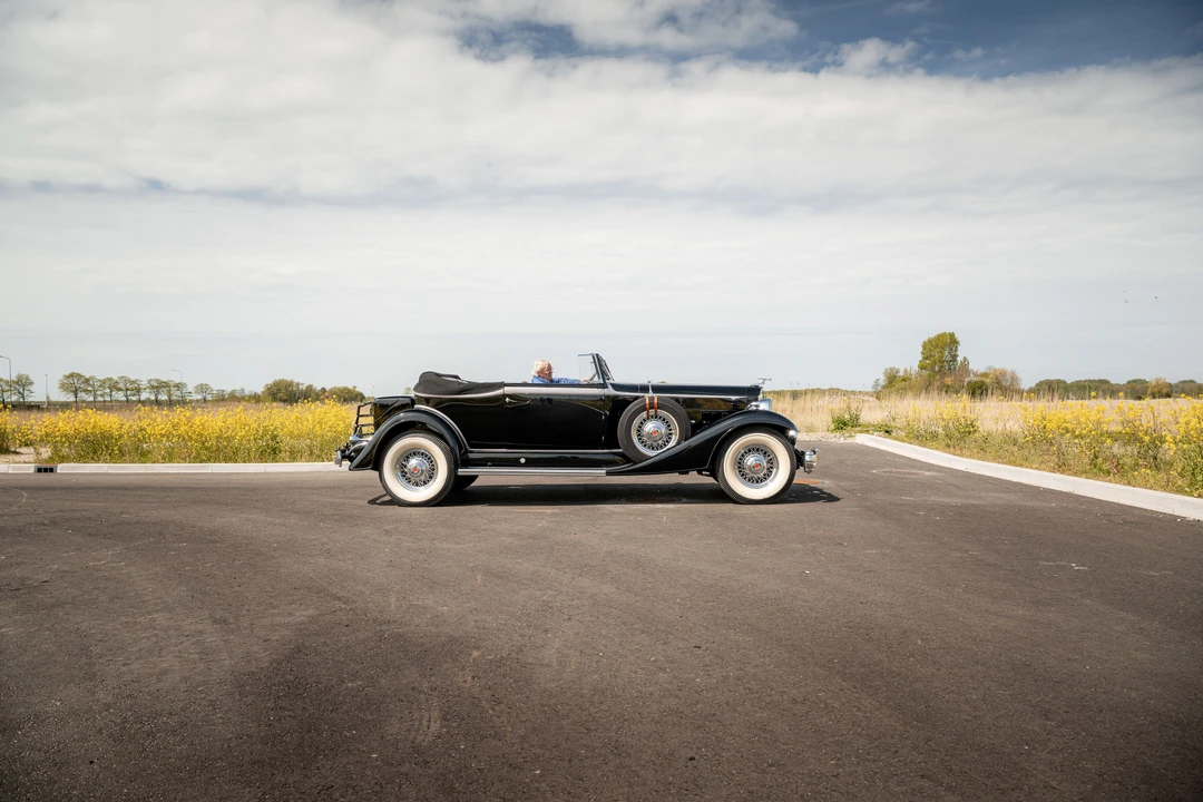 1933 Packard Eight - Image 6 of 31