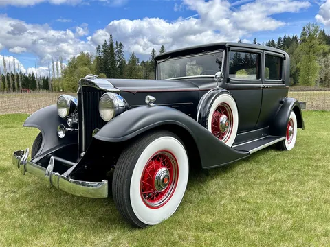 1933 Packard Standard Eight Club Sedan