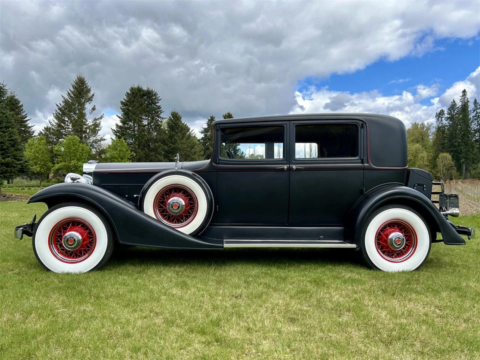 1933 Packard Eight - Image 2 of 31